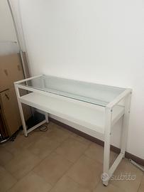 Scrivania con vetro
