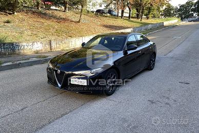 ALFA ROMEO Giulia 2.2 Turbodiesel 136 CV AT8