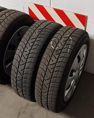 Gomme invernali,Cerchi,copri 175/65 R15 per Yaris