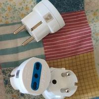 5 pz. adattatori da presa italiana a shuko
