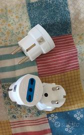 5 pz. adattatori da presa italiana a shuko