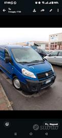 furgoni e auto di tutti i prezzi
