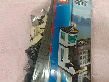 LEGO City 7744
