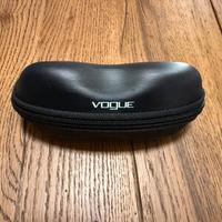 Custodia occhiali Vogue nera