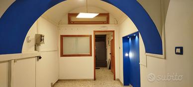 Casa indipendente tre livelli + bottega o garage