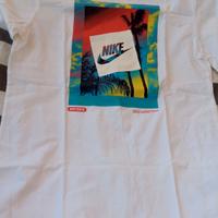Nike maglietta Sportswear 