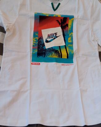 Nike maglietta Sportswear 