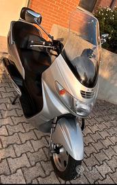 Suzuki Burgman 400