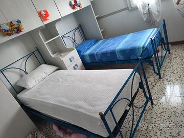 struttura letto singolo in ferro battuto 