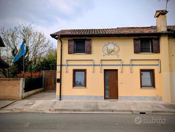 Casa indipendente con giardino