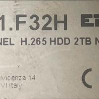 Videoregistratore di rete (NVR) a 32 canali e 2 TB