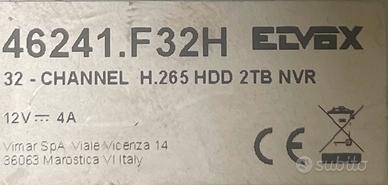 Videoregistratore di rete (NVR) a 32 canali e 2 TB