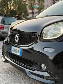 SMART ALLESTIMENTO BRABUS