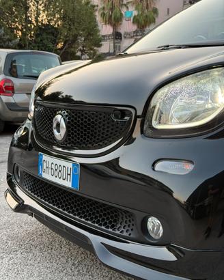 SMART ALLESTIMENTO BRABUS