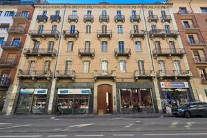 Locale Commerciale Via Cibrario 49