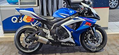 GSX-R 750 K7