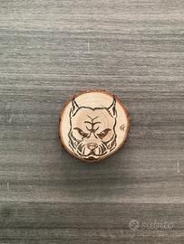 Decorazione pittbull in legno naturale