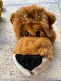 Cappello peluche forma Leone