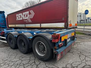 Rimorchio porta container