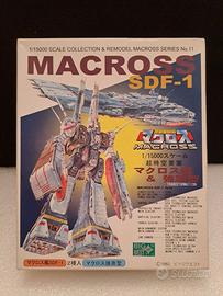 Macross Sdf-1 Super Dimens Plastic Model 1/15000