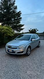 Opel Astra 64.500km