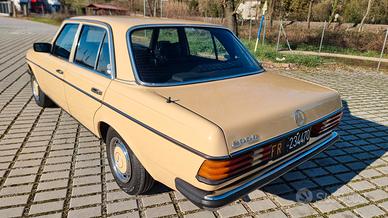 MERCEDES 200 D (W123) - epoca - ASI