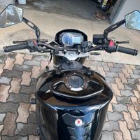 Suzuki gsr 750 naked 2011