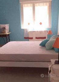 Camera con bagno privato a Marino(provincia Roma)