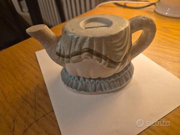 Salvadanaio Vintage in Ceramica a forma di Teiera