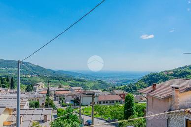 CASA DI CORTE A NEGRAR DI VALPOLICELLA