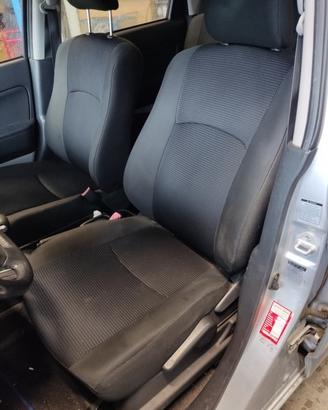 Sedile anteriore sx DAIHATSU TERIOS del 2001