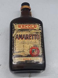 Bottiglia di Amaretto Classico Arcola.