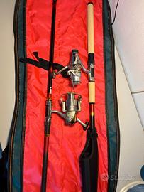 2 Canne da Pesca complete con mulinello e Custodia