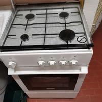 Elettrodomestico cucina