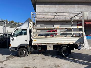 Nissan cabstar ribaltabile