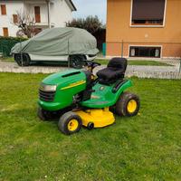 trattorino tagliaerba John deere 