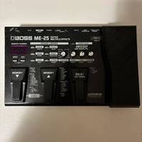 Pedaliera multieffetto Boss ME-25
