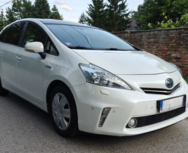 Toyota prius plus