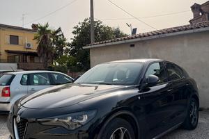 Alfa Romeo Stelvio 2.2 Turbodiesel 160 CV AT8 RWD 