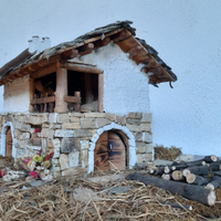 Casa per PRESEPE, artigianale e ricca di dettagli