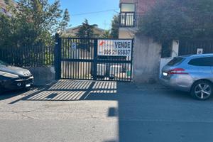 Deposito con uffici - Sant'Agata li Battiati