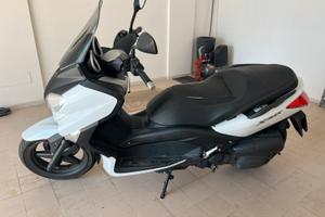 X max 125