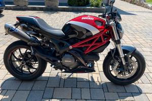 Ducati Monster 796