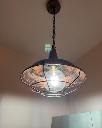 Lampadario stile industriale