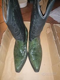 Stivali in pelle di serpente 