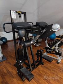 Standing Gluteus Technogym 