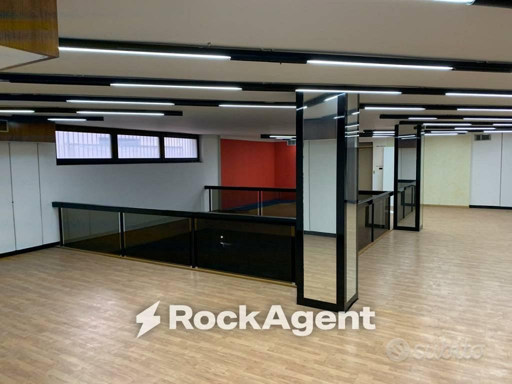 Immobile di 1100 m² con 4 locali a Casarano - Vista 2