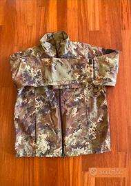 Completo antipioggia in goretex