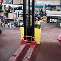 Carrello elevatore transpallet HYSTER
