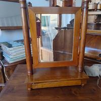 Specchio piccolo di fine ottocento